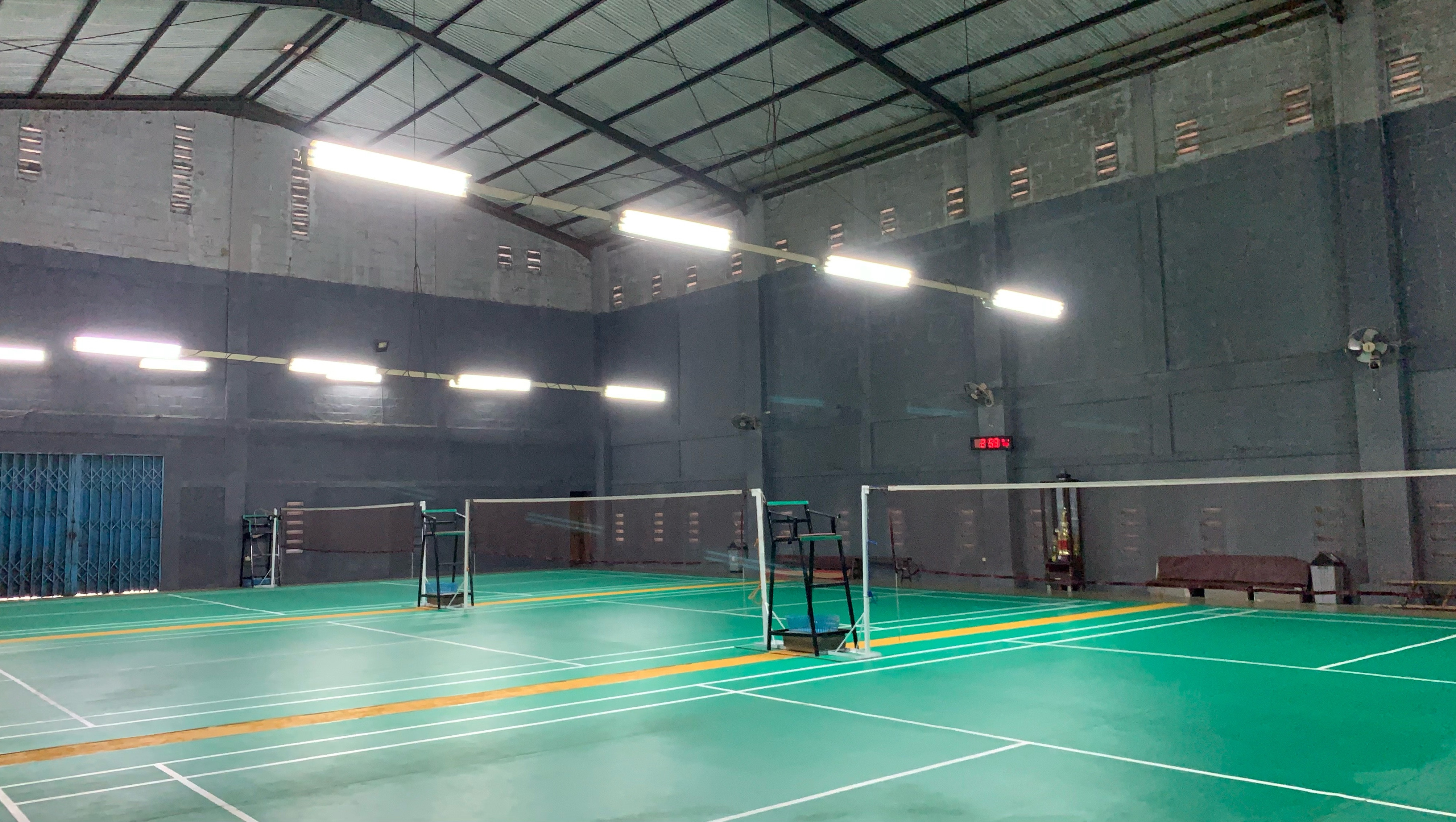 Hall Badminton Merpati photo 2